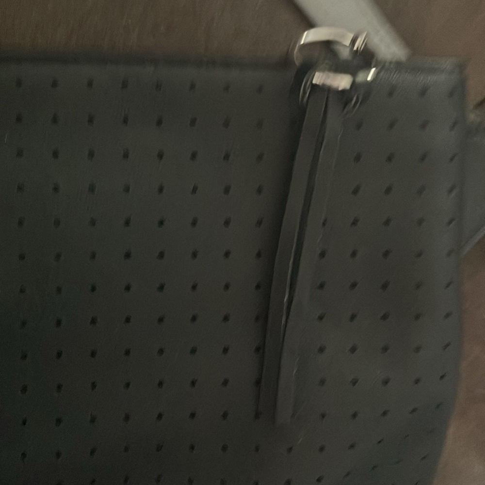 Kenneth Kole Waist purse. Black with silver hardware NWT - Picture 5 of 6